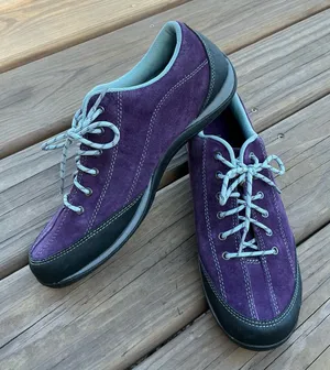 Pretty L.L.BEAN suede leather shoes 💜💜 thumbnail 1
