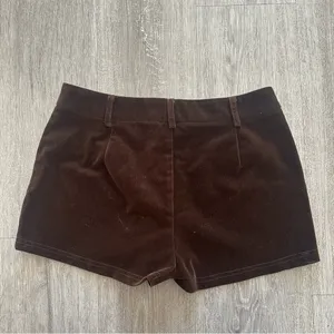  Boohoo Velvour Micro Shorts thumbnail 4