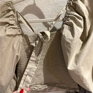 WAYF Beige Ruched Top thumbnail 6