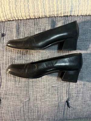 Hillard & Hanson Black Leather Square-Toe Low Block Heels Size 7.5 thumbnail 4