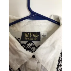 Bob Mackie Button Down Shirt Womens L White Excellent Floral Embroidery Western thumbnail 2