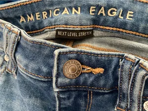 American Eagle Low-Rise Jeans Flare Stretch thumbnail 7