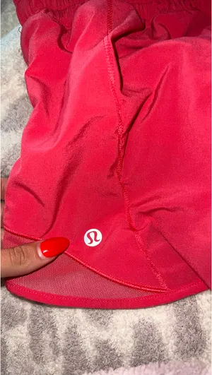 Lululemon Hotty Hot High-Rise Lined Short 2.5 in Lipgloss thumbnail 5