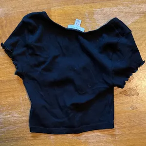 Topshop Black Ruffle Sleeve Crop Top thumbnail 3