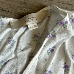 Loft floral blouse thumbnail 3
