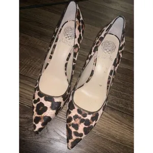 Vince Camuto Fur Heels leopard animal print holiday fall winter preppy classic thumbnail 1