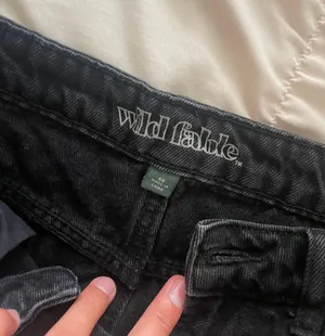 Black Rip Jean Shorts Size 00 thumbnail 6