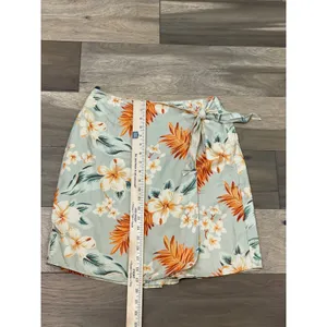 Sag Harbor Sage Green Floral Silk‑Cotton Wrap Skort Size 10 High‑Waist thumbnail 7