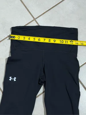 Under Armour‎ Women Yoga Capri Black Compression Athletic Leggings size M thumbnail 6