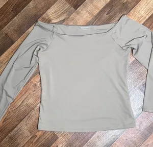 Old Navy Women's Off-Shoulder Long Sleeve Top — Taupe Size Large thumbnail 1