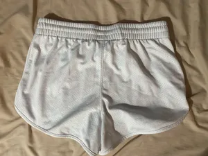 Aritzia Shorts TNA  thumbnail 4