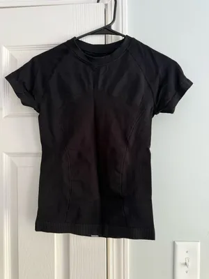 Athletic top thumbnail 1