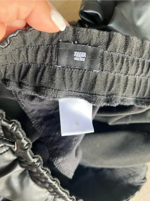 Express Women’s M Black Faux Leather Jogger Pants High Rise Drawstring thumbnail 3