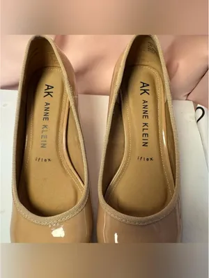 AK Anne Klein iFlex Nude Patent Block Heel Pumps Classic Comfort Heels thumbnail 2