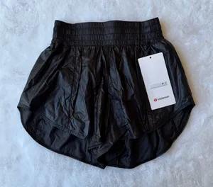 NWT Lululemon Hotty Hot High-Rise Lined Short 4" Matte Sheen thumbnail 1