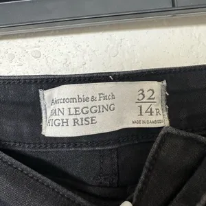 Abercrombie &‎ Fitch High Rise Jean Legging thumbnail 8