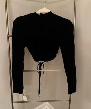 Black Cropped Open Back Long Sleeve Top thumbnail 1