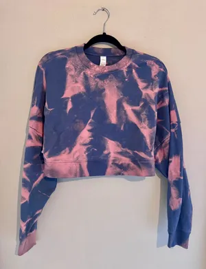 Alo Yoga Cropped Sweatshirt Size XS with CUSTOM Bleach Tie Dye Pullover thumbnail 3