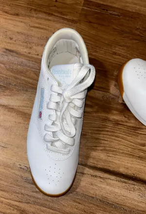 Reebok White Shoes thumbnail 6