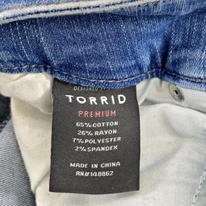 Torrid Premium 18R Mid Rise Ripped Skinny Leg Jegging Jeans Light Medium thumbnail 4