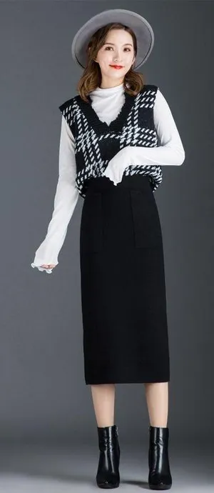 black winter skirt thumbnail 1