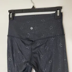 RARE! Lululemon Align High-Rise Pant Yogo Emboss Black logo Print US 6 Leggings thumbnail 3
