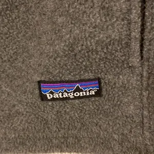 Patagonia Synchilla Women M long 23” and bust 34/36” excellent condition thumbnail 3