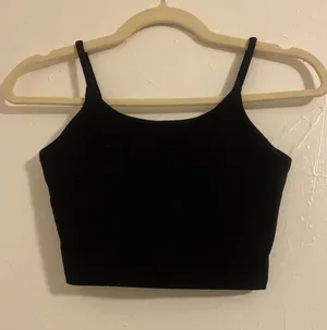 Basic tank top w/ removable pads Black thumbnail 1