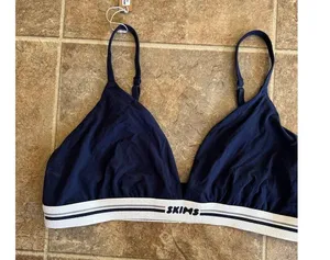 Skims Fits Everybody Logo Triangle Bralette Navy Size Large thumbnail 4