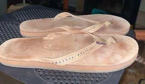 Rainbow sandals size 6 thumbnail 1