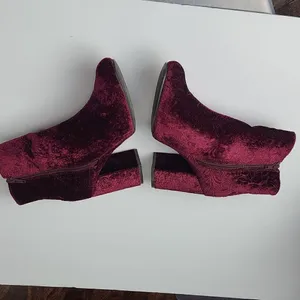 ‎Floral Women's Red Ankle Booties Size 7 thumbnail 4