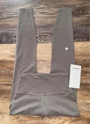 Lululemon Wunder Train High Rise 28” Warm Ash Grey Size 6 NWT thumbnail 1