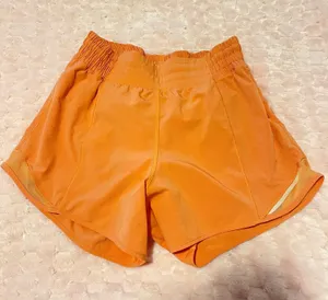 coral lululemon hotty hots 4’ size 4 thumbnail 1