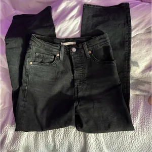 Levi’s Jeans Ribcage Straight Ankle thumbnail 1