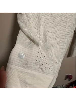 Lululemon Swiftly Tech Long Sleeve
White- Size 12 thumbnail 4