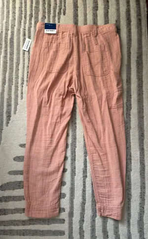 Old Navy Capris thumbnail 1