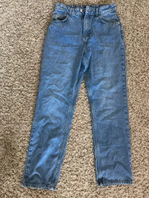 PrettyLittleThing High-Rise Blue Mom Jeans thumbnail 1