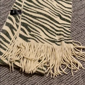 Sparkly Zebra Scarf Gray thumbnail 3