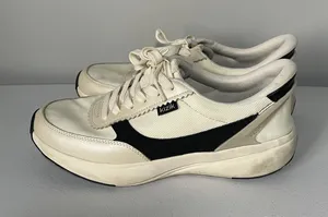 Kizik Paris Hands-Free Step In Sneakers Shoes Cream Black Women's Size 8 thumbnail 1