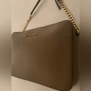 Michael Kors Crossbody Bag – Taupe Color thumbnail 2