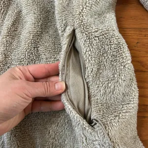 Like new The North Face women full zip Fleece Jacket in Tan size L thumbnail 3
