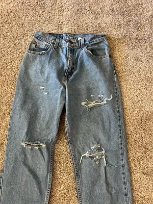 Levi's High-Rise Distressed Light Blue Women's Jeans thumbnail 2