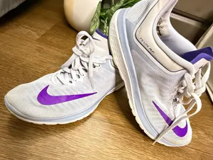 8 Nike FS Lite Run Women's Running Sneakers Shoes White Purple Size 7.5 thumbnail 1