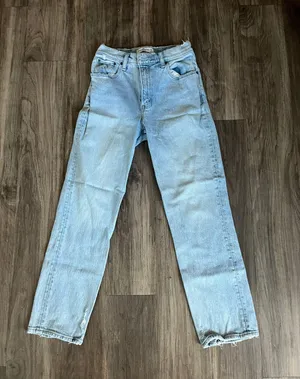Abercrombie 90s Straight Ultra High Rise Jeans thumbnail 1