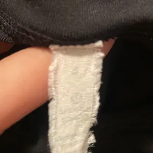 Lululemon Black Capri Leggings thumbnail 5