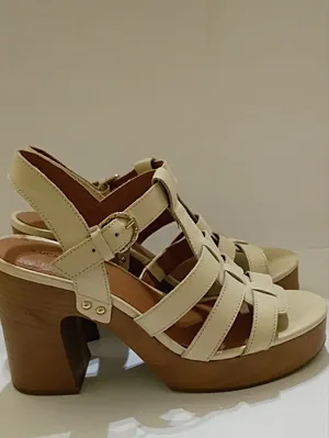 Lucky Brand Cream Platform Strappy Sandals thumbnail 2