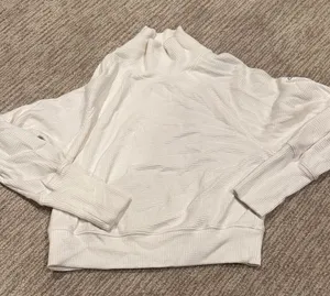ALO Yoga Textured Long Sleeve Sweater thumbnail 1