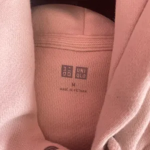 Uniqlo Cream Hoodie thumbnail 3