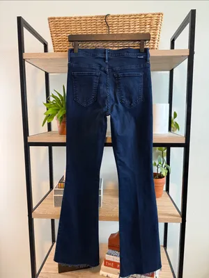 MOTHER The Weekender Fray in Chip On My Shoulder Dark Wash MidRise Flare Jean 28 thumbnail 6