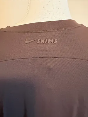 NWT Nike Skims Airy baby tee size XL dark sepia sold out color thumbnail 6